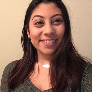 Meet your Posher, Adrianna